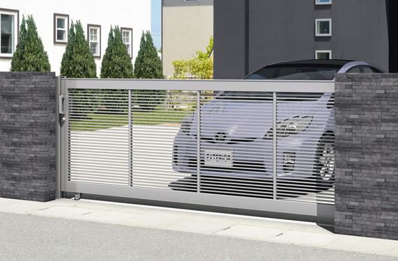 門扉一体型カーゲート（シルバー）